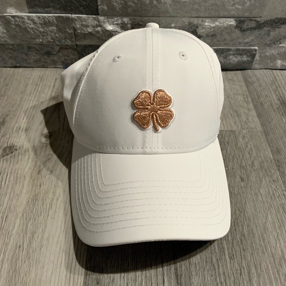 NWT! Womens Black Clover brand hat